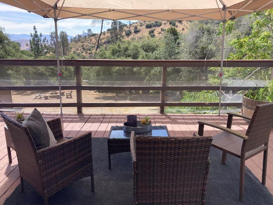 Shirley Creek Retreat: A Mountain Oasis Villa Wofford Heights Exterior foto