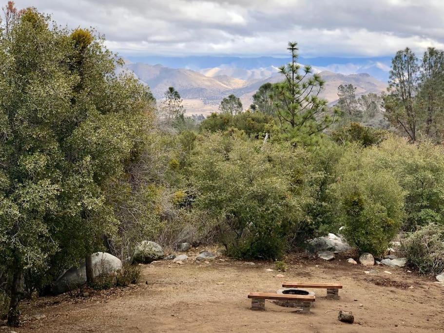 Shirley Creek Retreat: A Mountain Oasis Villa Wofford Heights Exterior foto